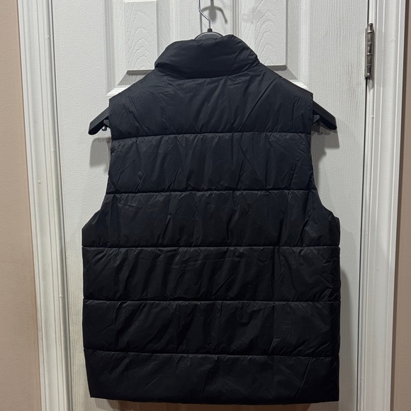 GAP ColdControl Black Vest - Picture 4 of 4
